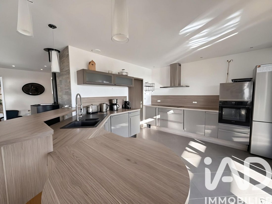 House in La Jarrie, Nouvelle-Aquitaine, France 2 - 16762481