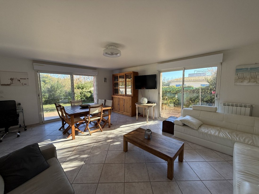 House in Centre Ville, Frontignan, France 4 - 16264961