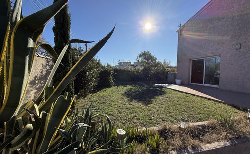 House in Centre Ville, Frontignan, France 1