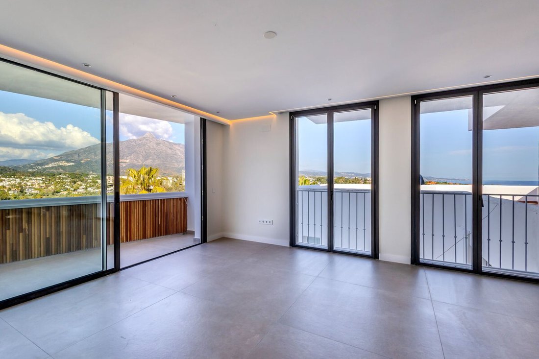 Apartment in Puerto Banus, Marbella, Spain 3 - 16753252