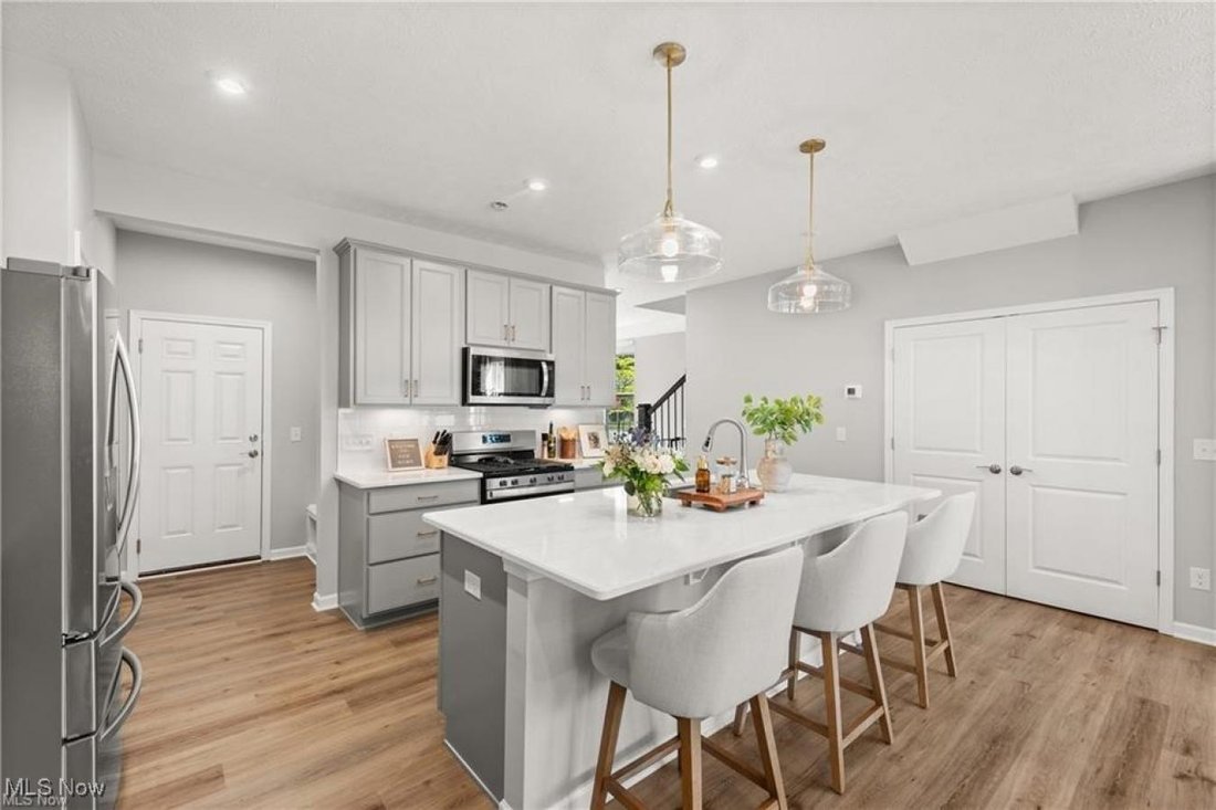 Townhouse in Westlake, Ohio, United States 3 - 16760456