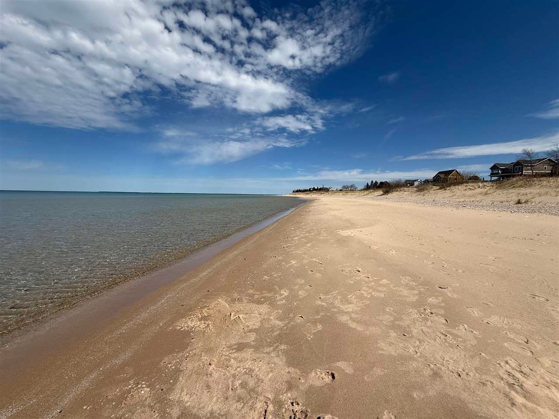 Land in Harbor Springs, Michigan, United States 4 - 16756330