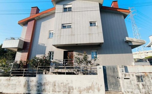 Townhouse in Custoias, Leca do Balio e Guifoes, Porto District, Portugal 1