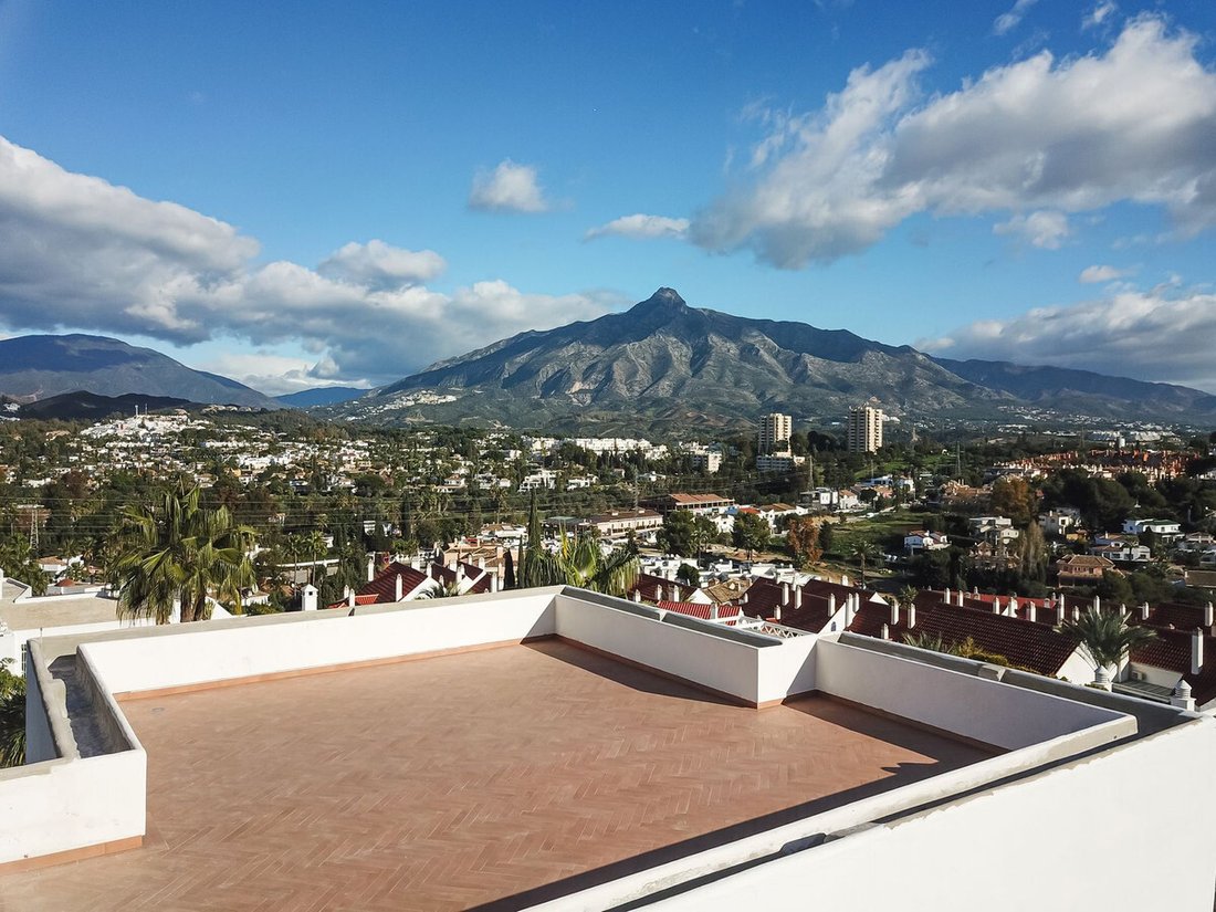 Apartment in Puerto Banus, Marbella, Spain 1 - 16753252