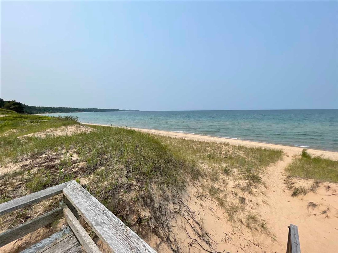 Land in Harbor Springs, Michigan, United States 5 - 16756819