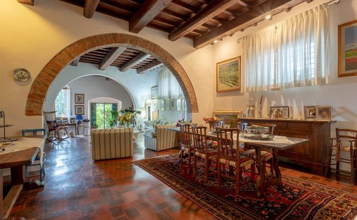 Apartamento en Serpiolle - Massoni, Florencia, Italia 1