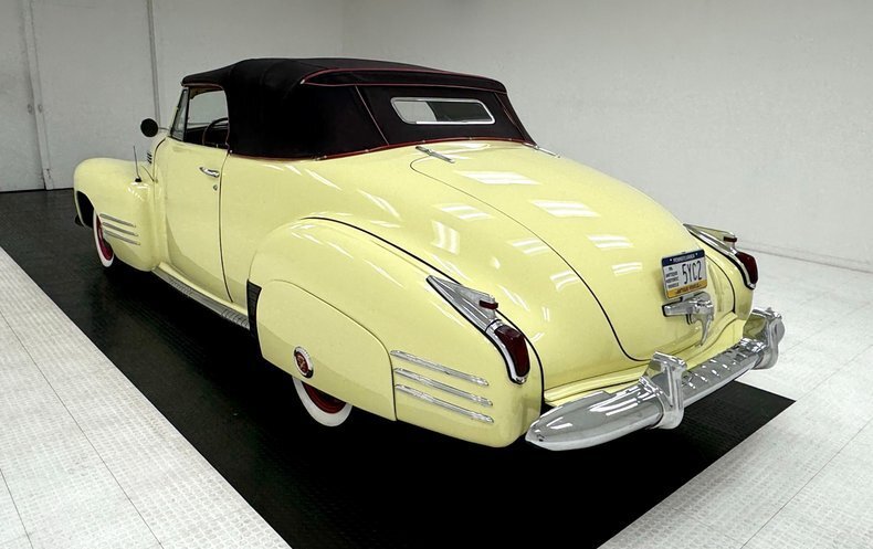Cabriolet in Morgantown, United States 5 - 16760253