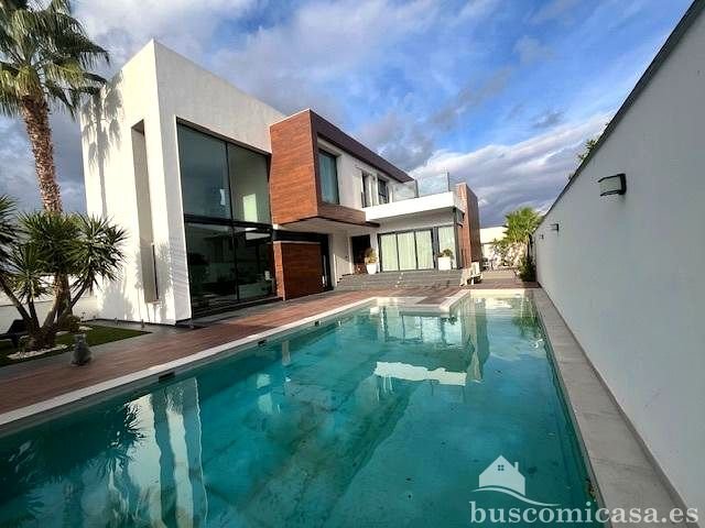 Villa in Linares, Andalusia, Spain 1 - 16753282