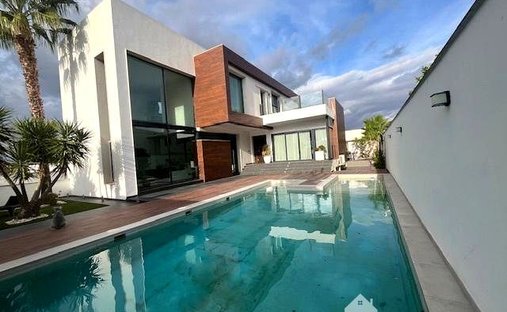 Villa à Linares, Andalousie, Espagne 1