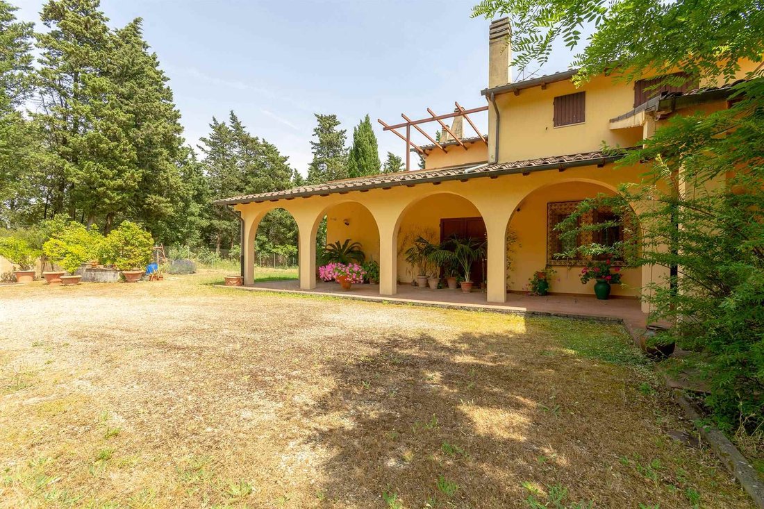 Bacchereto - Santa Cristina a Mezzana, Comeana, Tuscany 1 - 16753520