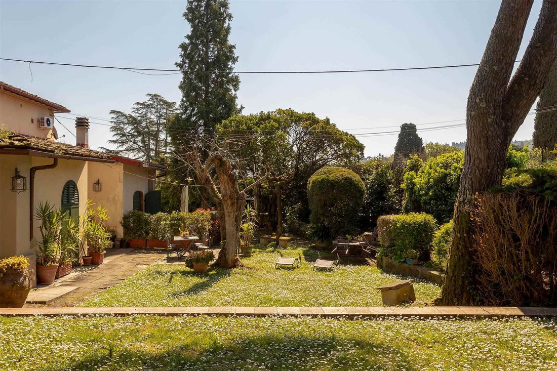 Villa in San Martino alla Palma, Scandicci, Tuscany 3 - 16753694