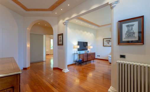 Villa in Poggio a Caiano, Tuscany, Italy 1