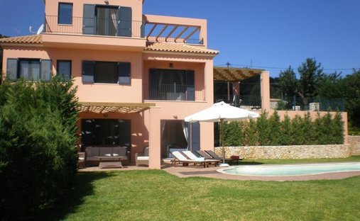 Villa en Elios-Proni, Peloponnese, Western Greece and the Ionian, Grecia 1