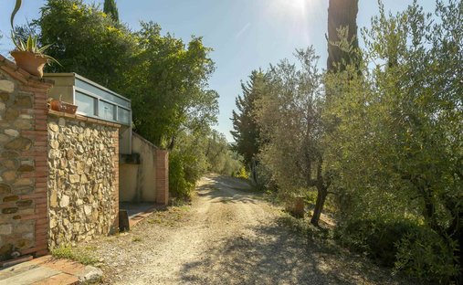 Castle for Sale in San Casciano In Val di Pesa, Tuscany, Italy
