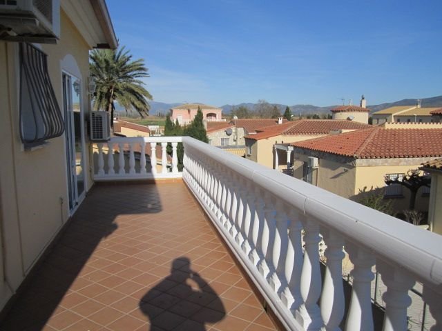 Chalet in Castello d'Empuries, Catalonia, Spain 3 - 16757479