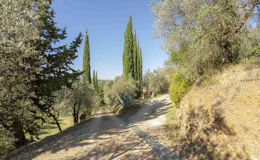 Castle for Sale in San Casciano In Val di Pesa, Tuscany, Italy