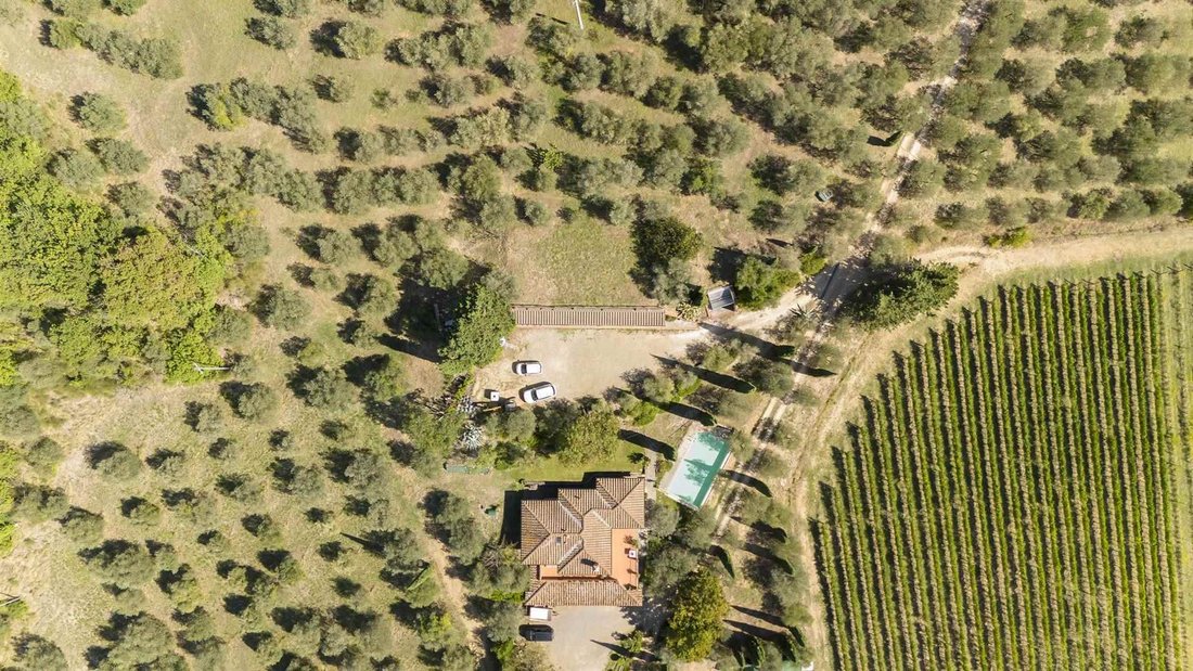 Estate in Montefiridolfi, San Casciano in Val di Pesa, Tuscany 4 - 16753632