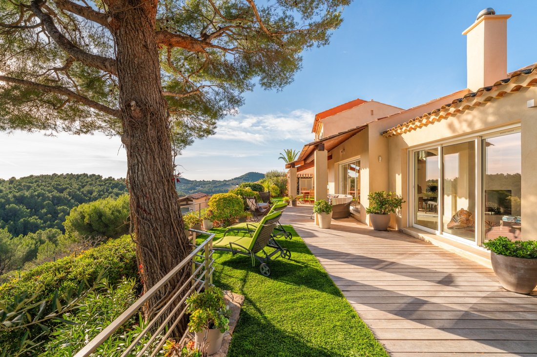 House in Saint-Cyr-sur-Mer, Provence-Alpes-Côte d'Azur, France 1 - 16760716
