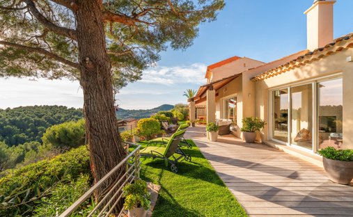House in Saint-Cyr-sur-Mer, Provence-Alpes-Côte d'Azur, France 1