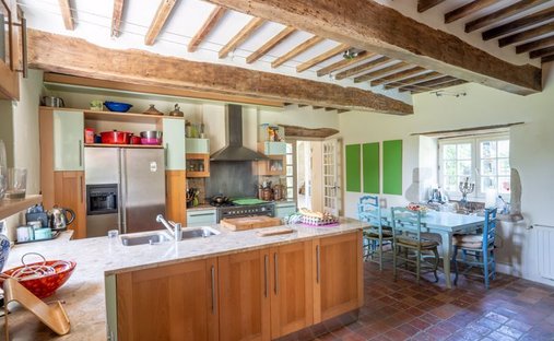 For Sale Near Marciac (32) 32 Room Castle 1540 M2 Of Living Space 5.8 Hectare Estate