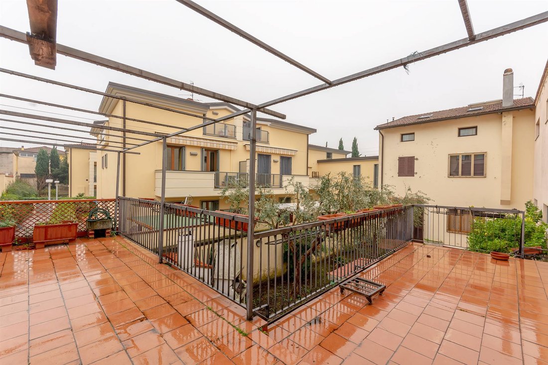 Townhouse in Station Center, Municipality of Sesto Fiorentino, Italy 1 - 16753474
