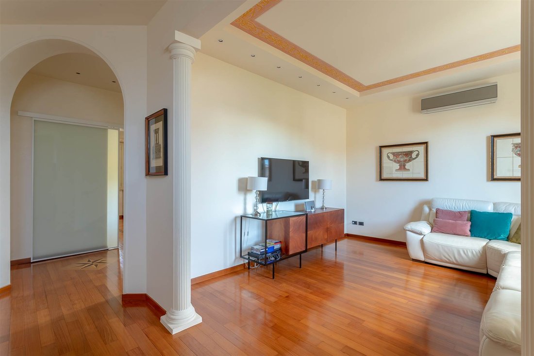Villa in Poggio a Caiano, Tuscany, Italy 2 - 16753899