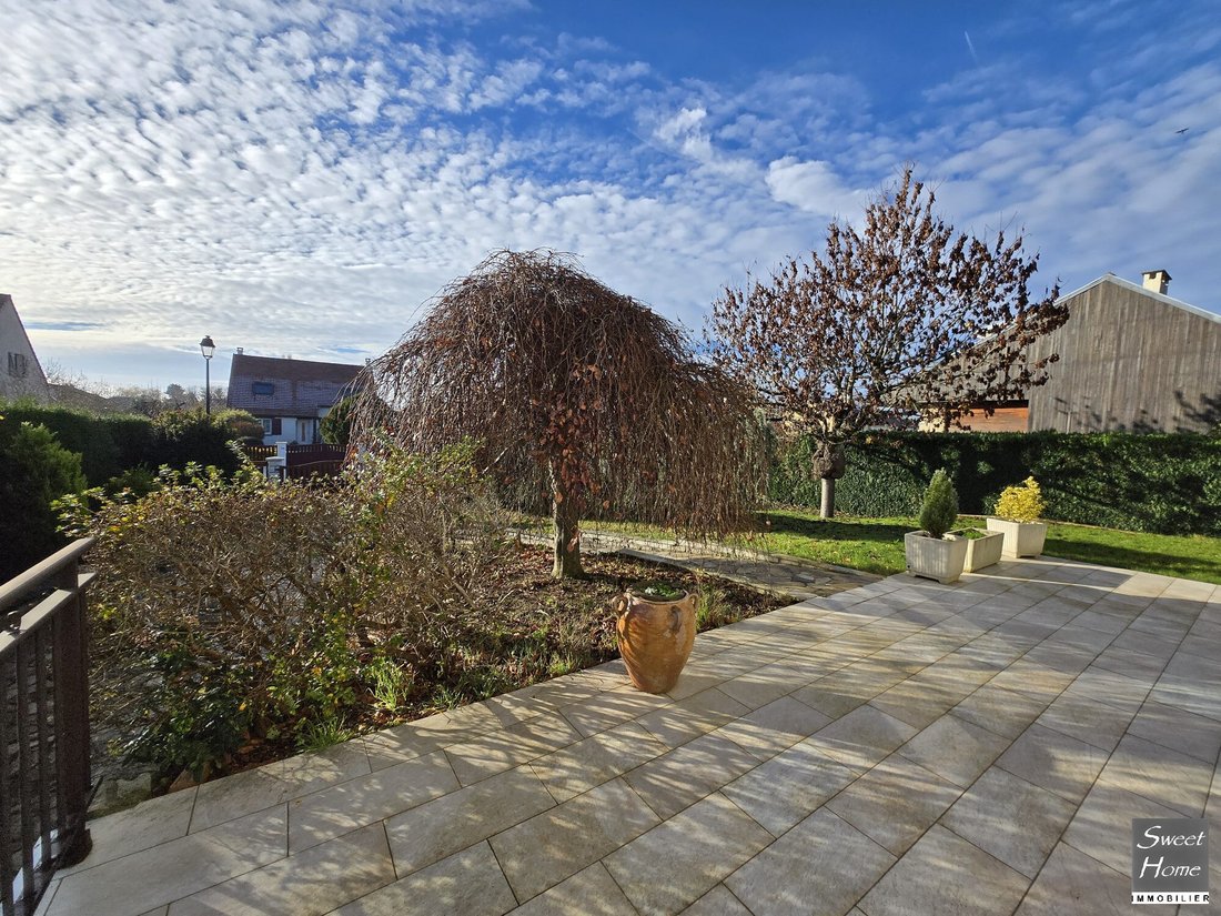 House in Les Hameaux-La Croix Aux Buis-Chapelle, Magny-les-Hameaux, France 4 - 16759448