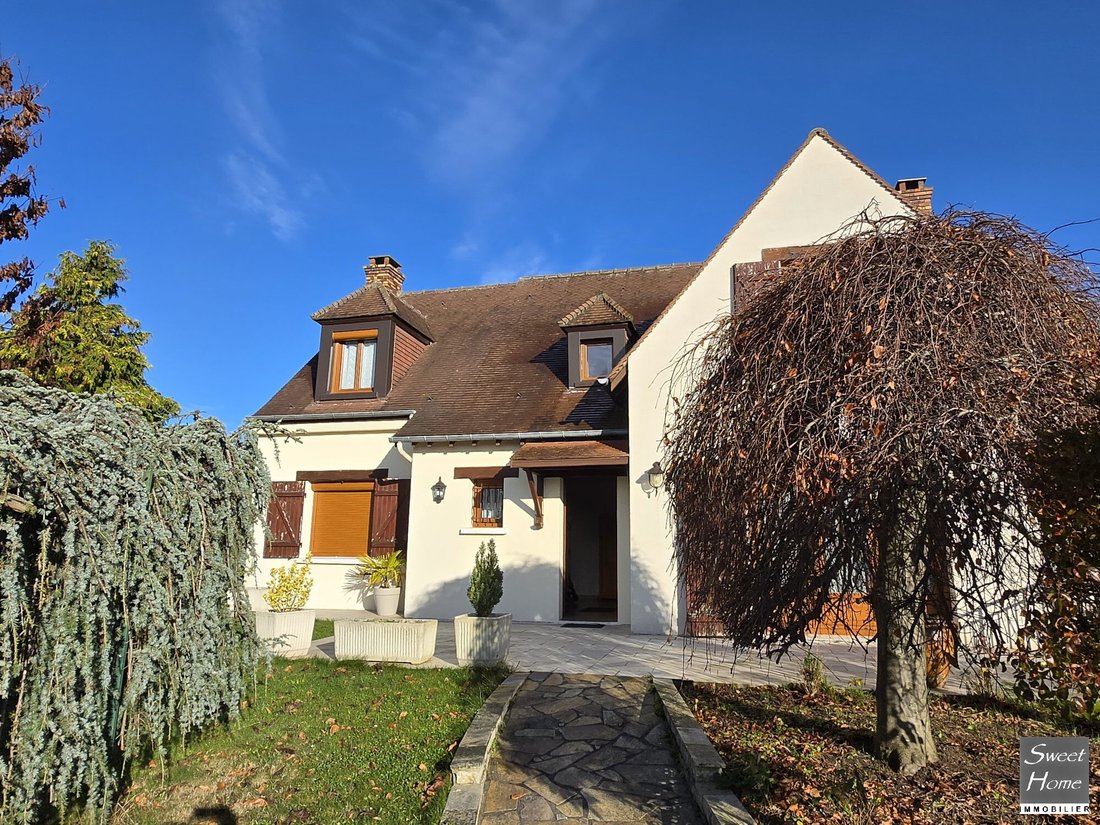House in Les Hameaux-La Croix Aux Buis-Chapelle, Magny-les-Hameaux, France 3 - 16759448