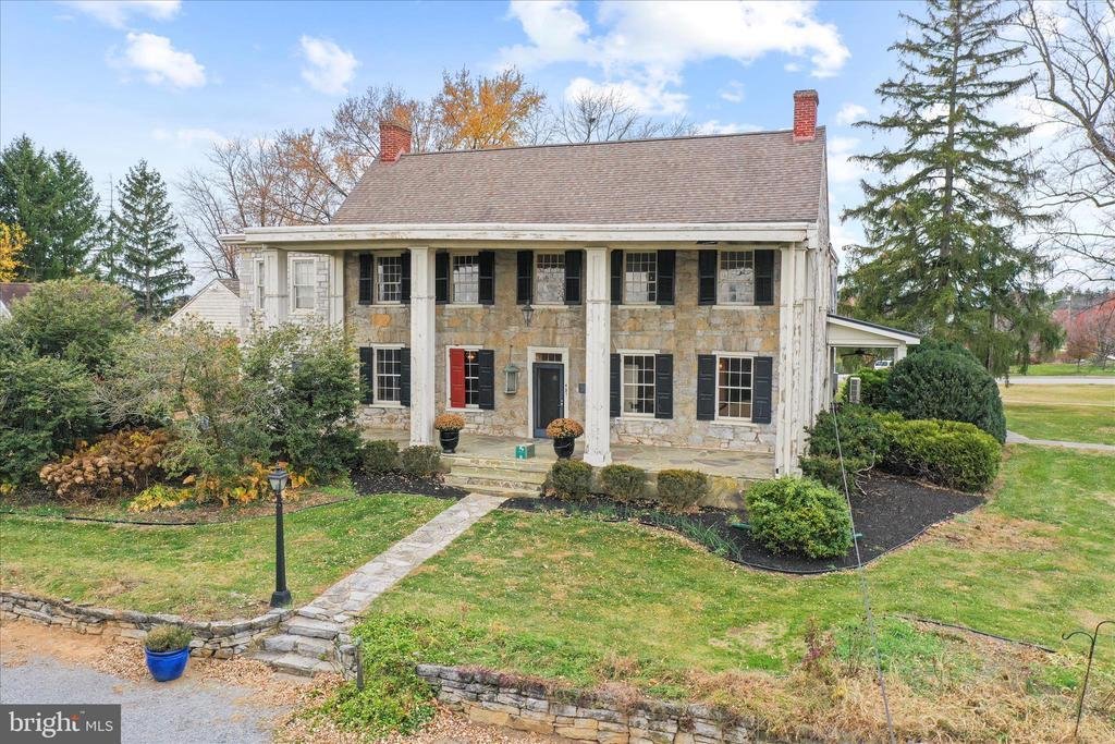 House in Greencastle, Pennsylvania, United States 2 - 16755010