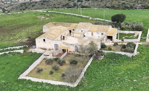 Haus in Puntarazzi - Donnafugata, Ragusa, Sizilien 1