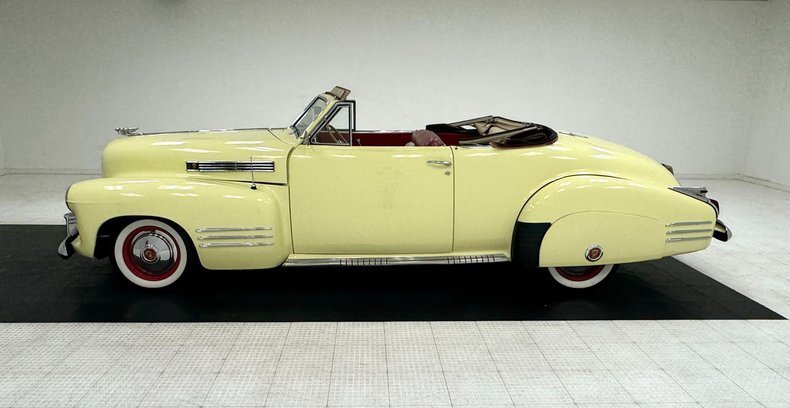 Cabriolet in Morgantown, United States 4 - 16760253