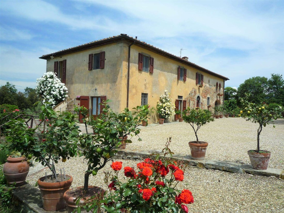 Estate in San Donato Fronzano, Reggello, Tuscany 1 - 16753545