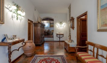 Apartment in Florence, Tuscany, Italy 1