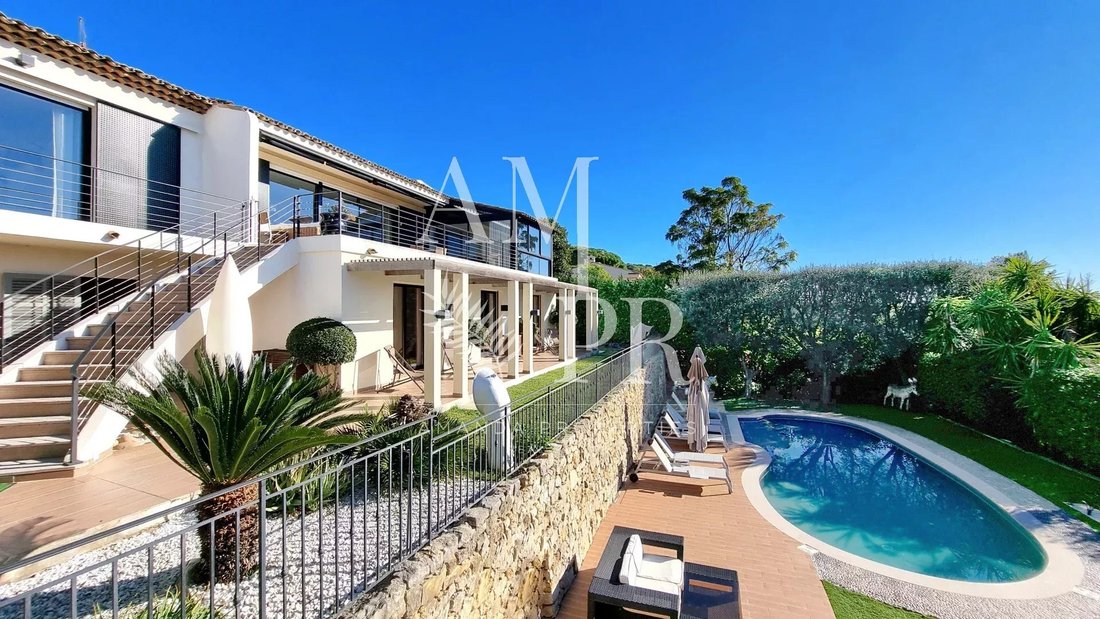 Estate in Mougins, Provence-Alpes-Côte d'Azur, France 5 - 16752960