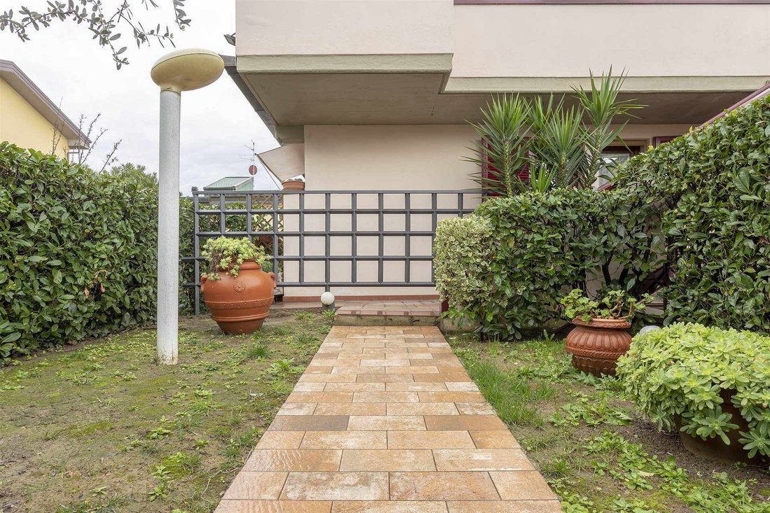 Apartment in San Giusto-San Cresci, Campi Bisenzio, Tuscany 4 - 16753595