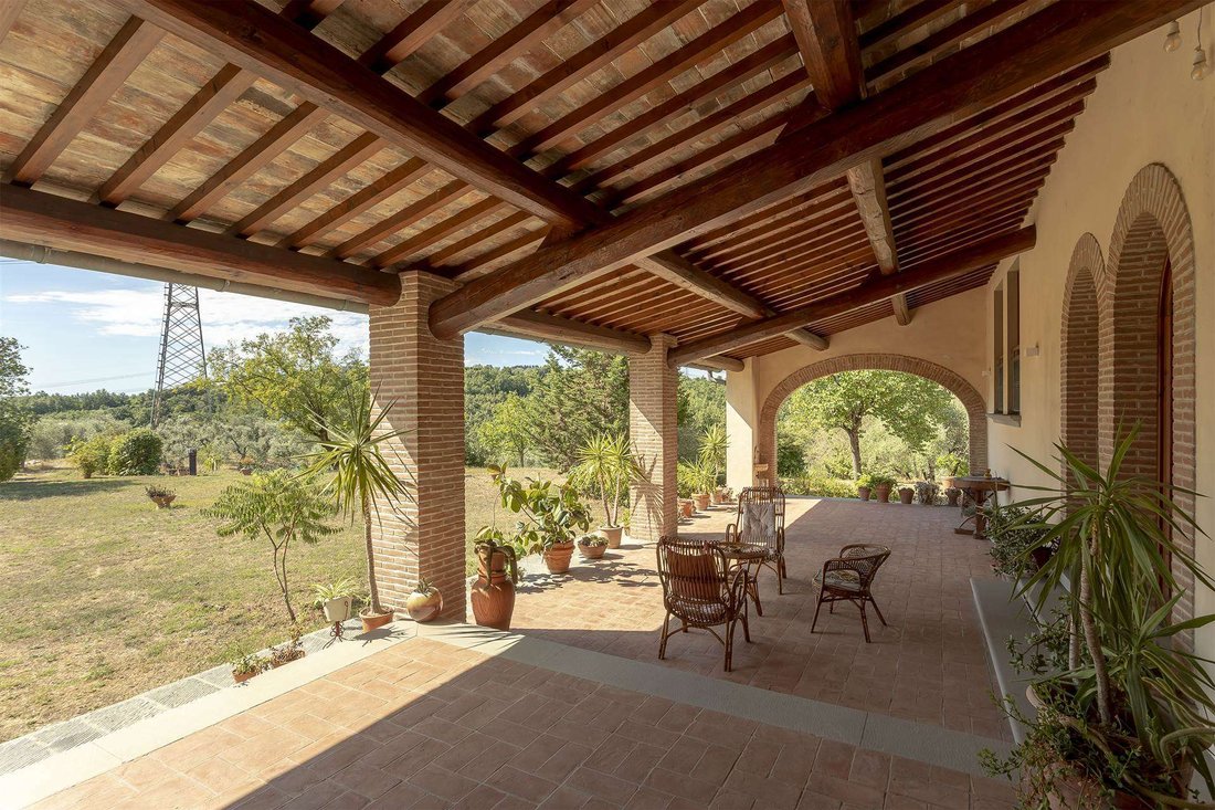 Villa in Poggio a Caiano, Tuscany, Italy 5 - 16753947