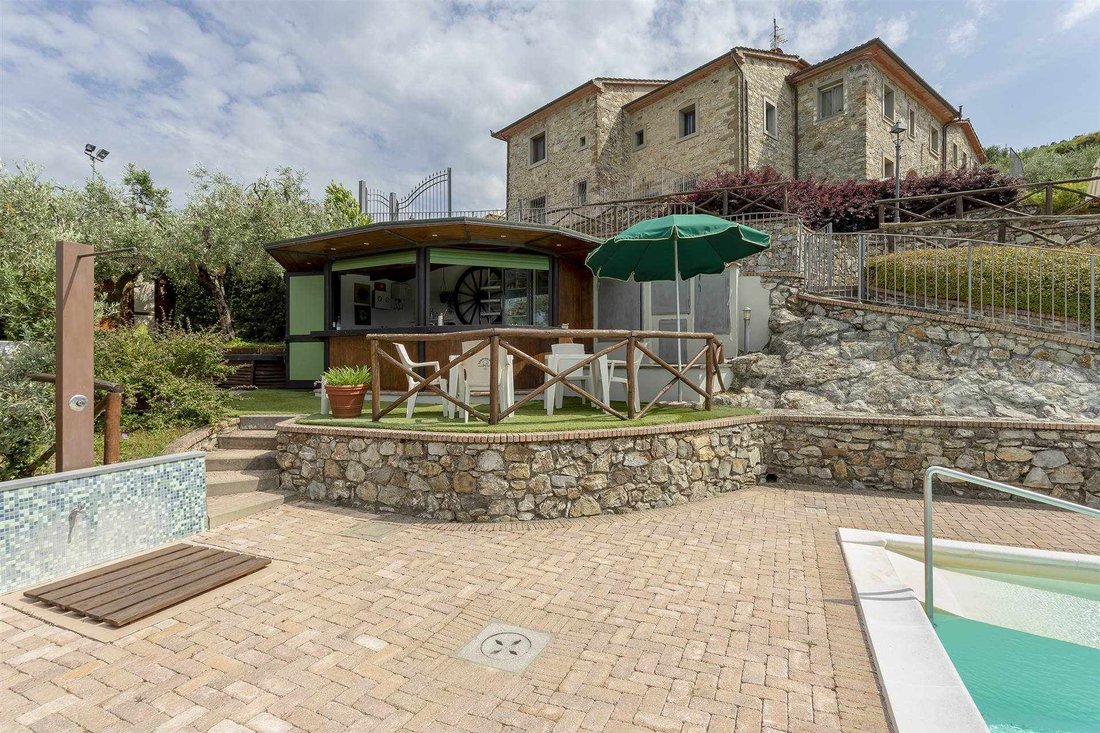 Estate in Lucciano, Catena, Tuscany 4 - 16753672