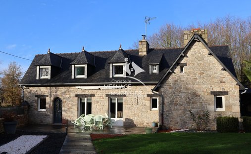 Villa in Dinan, Brittany, France 1