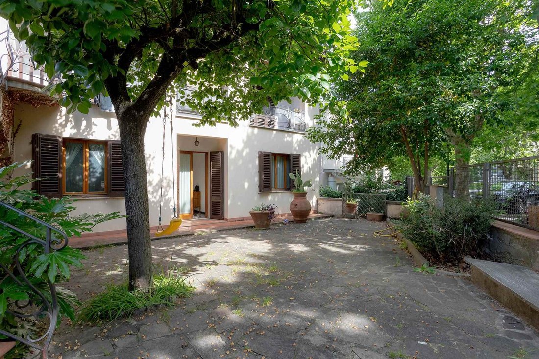 Villa in High Hills - Low Hills - Crucifix, Signa, Tuscany 2 - 16753905