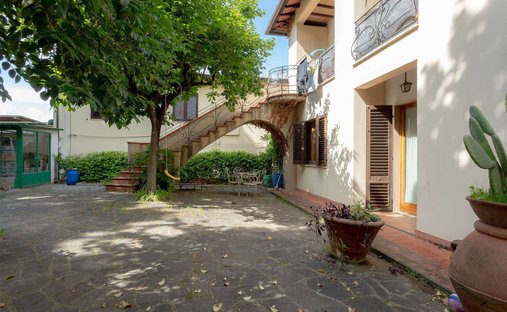 Villa in High Hills - Low Hills - Crucifix, Signa, Tuscany 1
