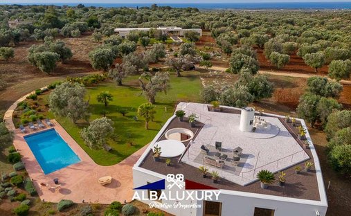Villa in Center, Carovigno, Apulia 1