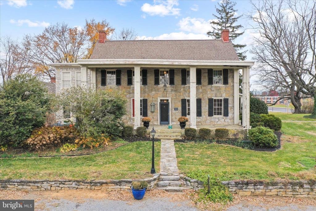 House in Greencastle, Pennsylvania, United States 3 - 16755010