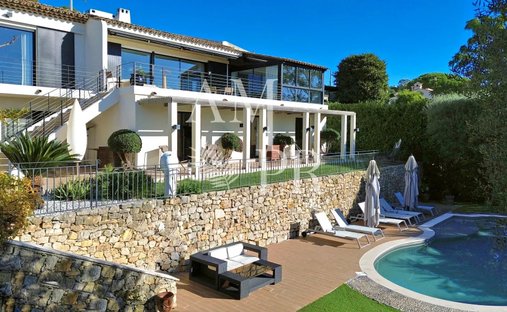 Estate in Mougins, Provence-Alpes-Côte d'Azur, France 1