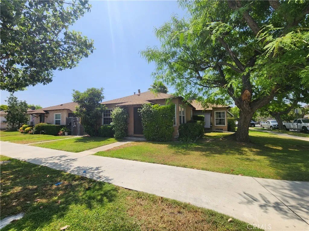Los Angeles, California, United States 1 - 16525669