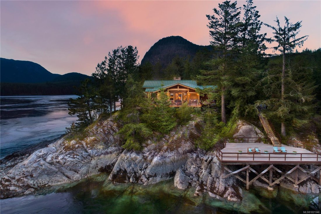 Casa a Alert Bay, Columbia Britannica, Canada 1 - 16758562