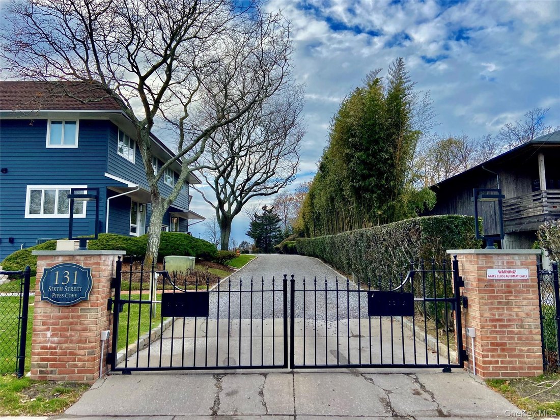 Condo in Greenport West, New York, United States 1 - 16758378