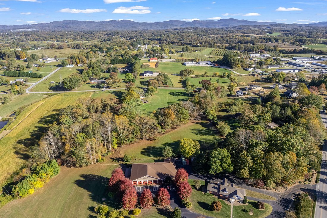 Terreno en Flat Rock, Carolina del Norte, Estados Unidos 4 - 16765256