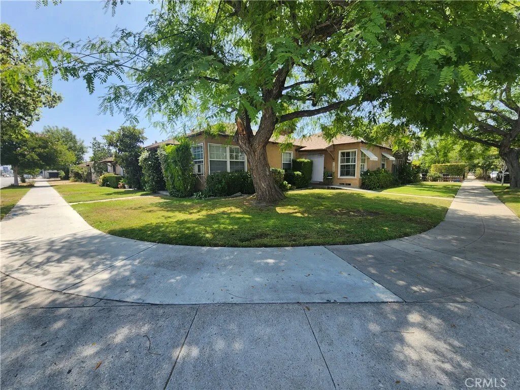 Los Angeles, California, United States 2 - 16525669