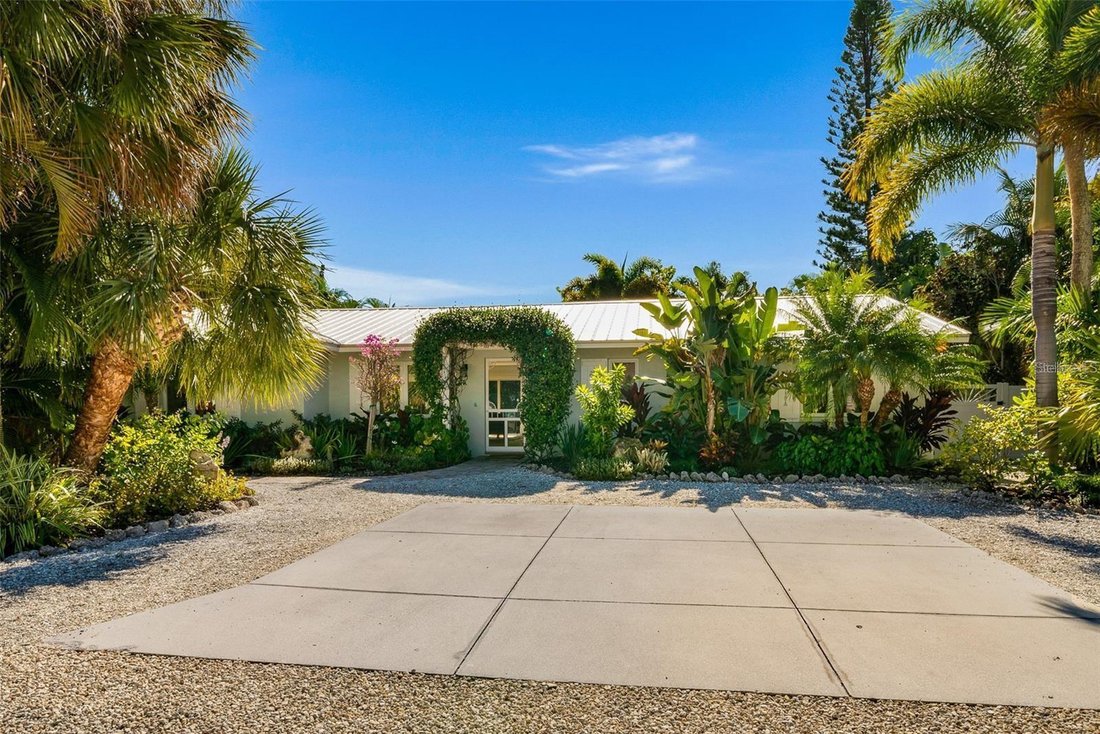 House in Holmes Beach, Florida, United States 1 - 16755388