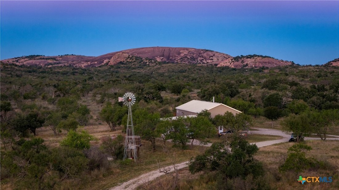 Farm Ranch in Llano, Texas, United States 1 - 16755020